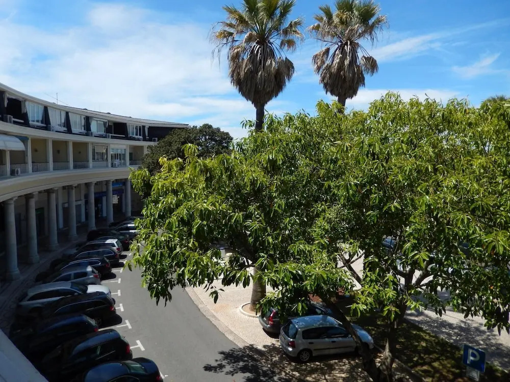 Rent4rest Estoril Beachfront Apartments - 1 Bedroom