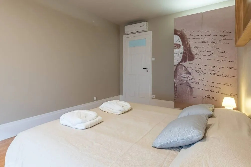 Serenata Boutique Rooms