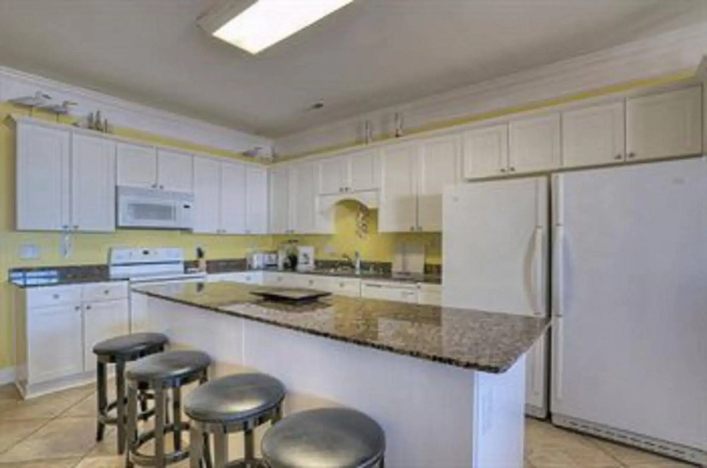 Atlantis Villas by Elliott Beach Rentals