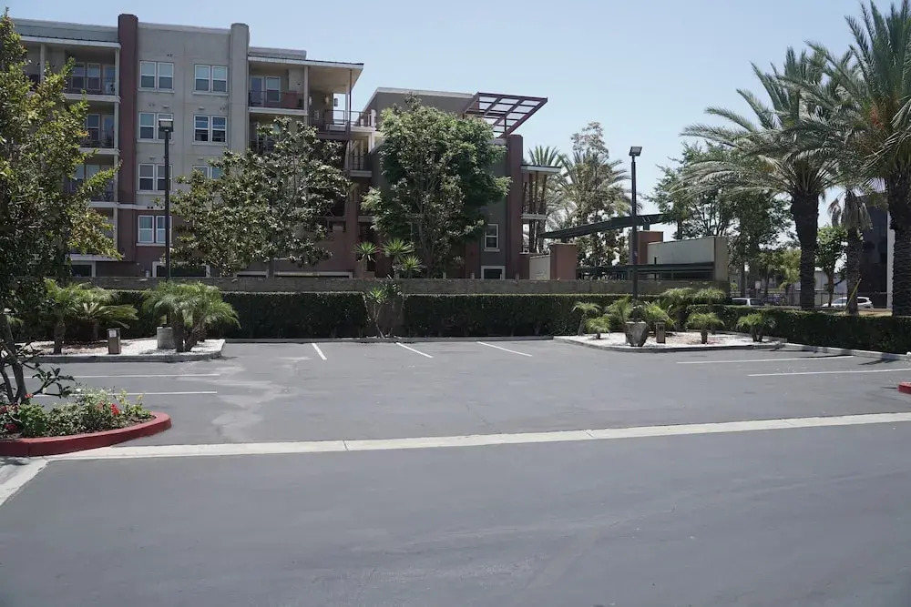 Days Inn And Suites