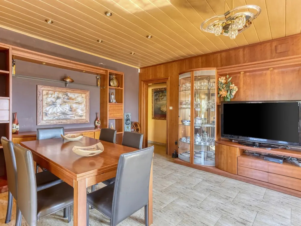 Villa Near Beach & Wineries