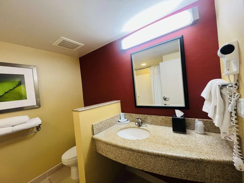 Sonesta Essential Junction City