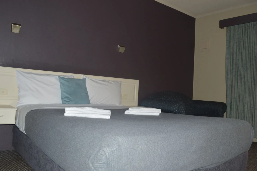 Excelsior Motor Inn