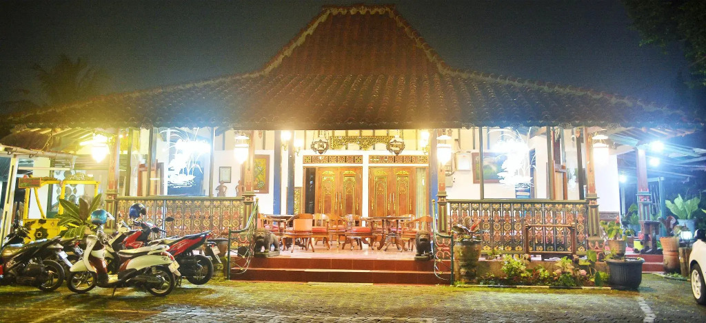 Taman Teratai Hotel