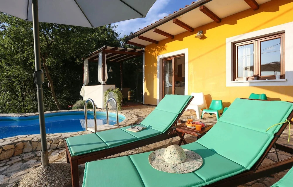 Lovely Home In Ripenda Verbanci