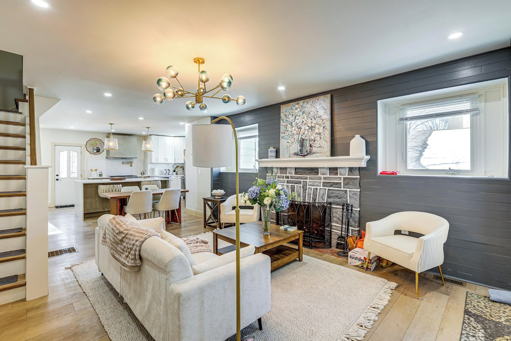 Walk to Public Transit: Family Home in Mount Airy!