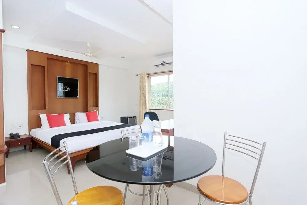 Oyo Flagship 41696 Hotel Tri-Star Regency