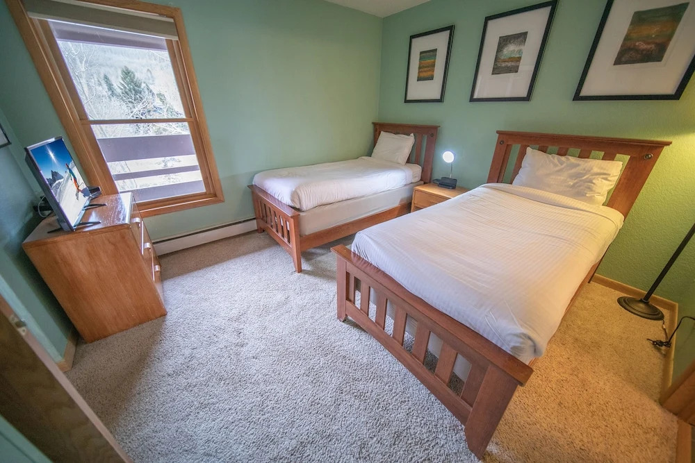 Cinnamon Ridge B304 by SummitCove Vacation Lodging