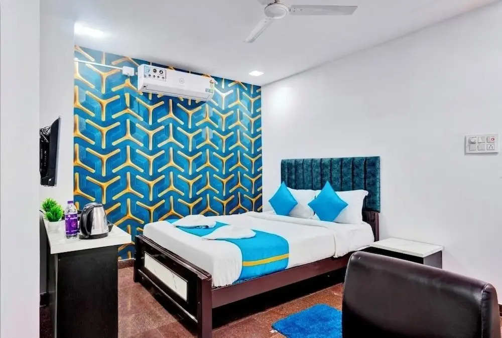 iROOMZ Elite Casa Grand Inn