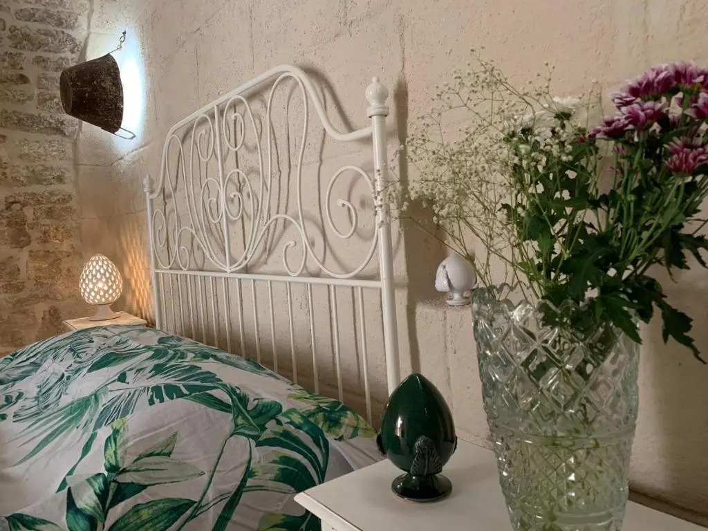 fiori catene tra le torri