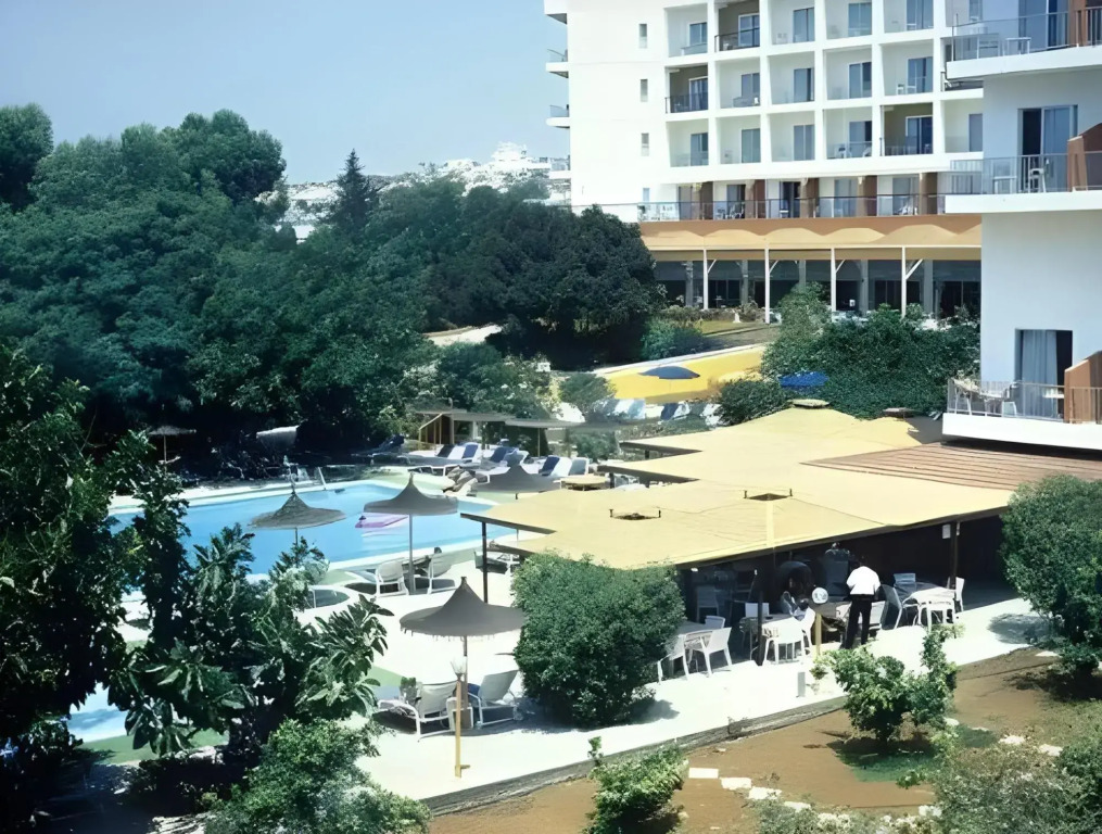 Marina Hotel