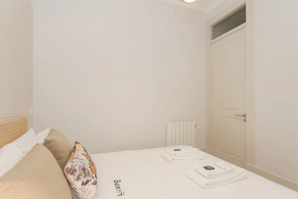 Liiiving in Porto - Bolhão Garden Apartment