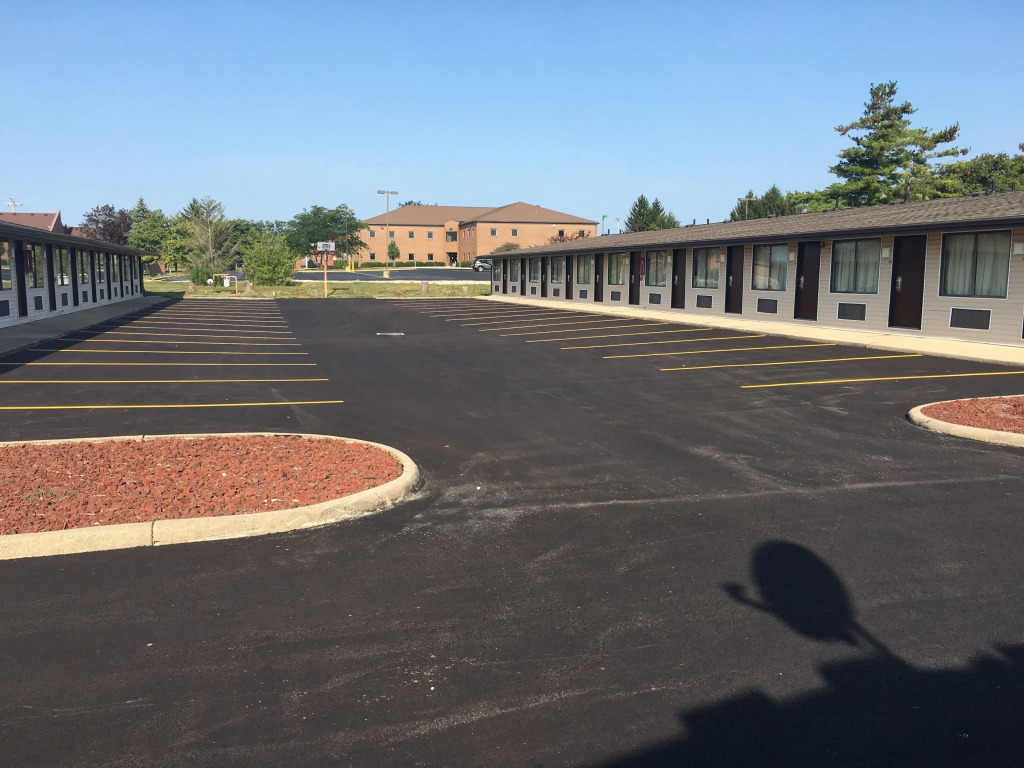 America's Best Inn - Troy