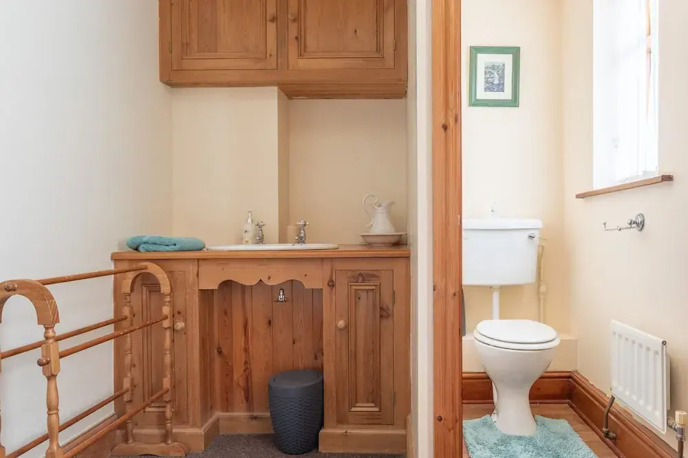 Haworth Village House - Sleeps 6 Parking & Pets