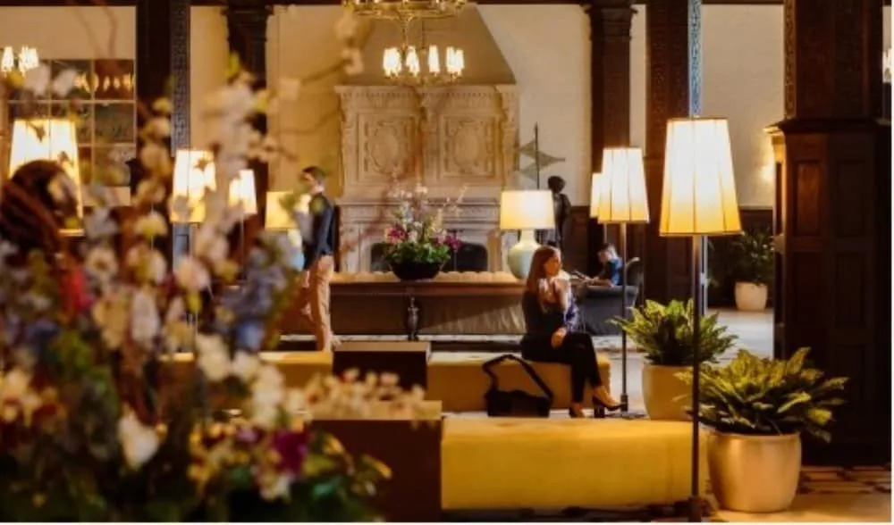 Global Luxury Suites at the Riverway