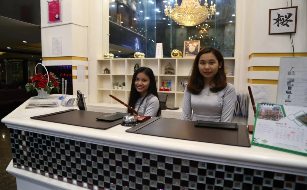 Happyland Hotel