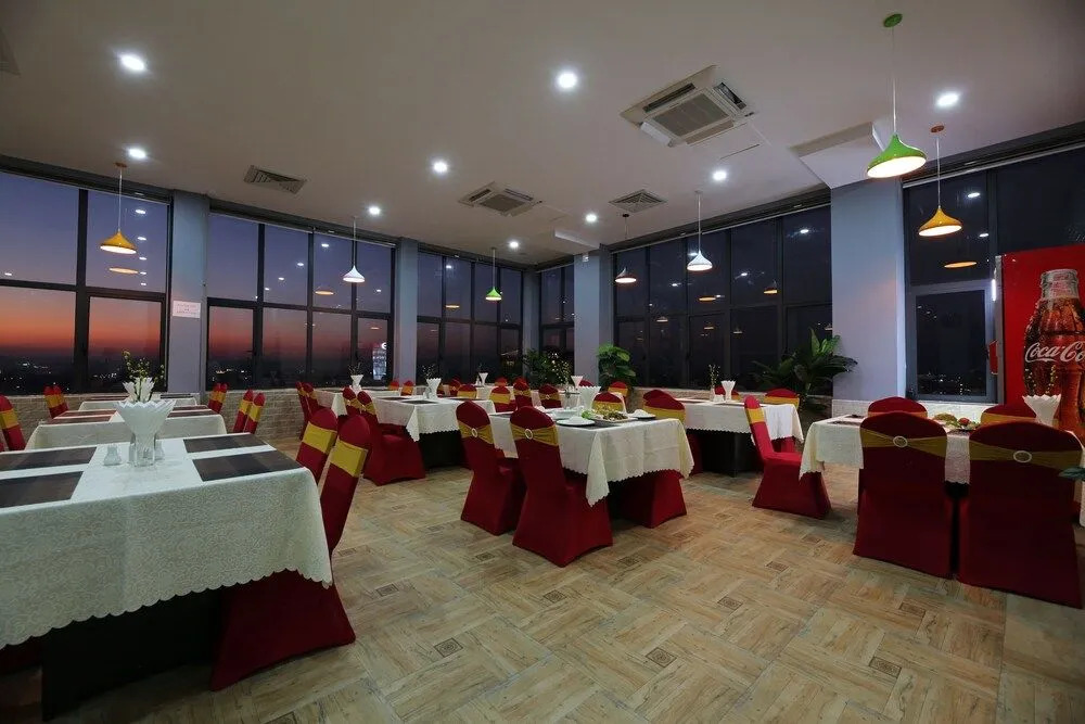 Royal Peacock Hotel