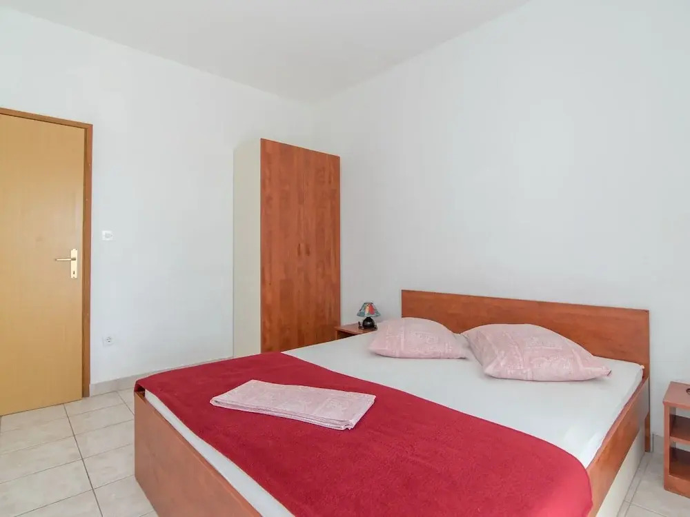 Apartments Neva- Standard Two Bedroom Apartment With Terrace and Sea View
