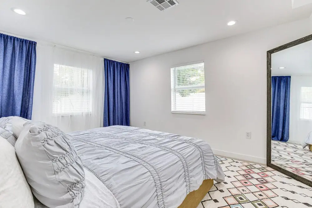 Fort Lauderdale Duplex ~ 6 Mi to Los Olas Beach!