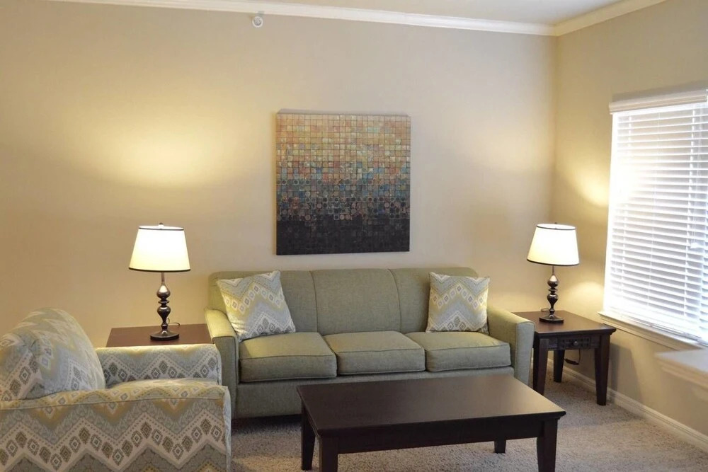 Apartment-Smart Downtown 2 BR