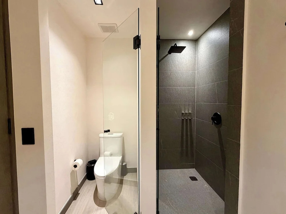 w Engaging 3BR w Balcony in Be Grand del Valle