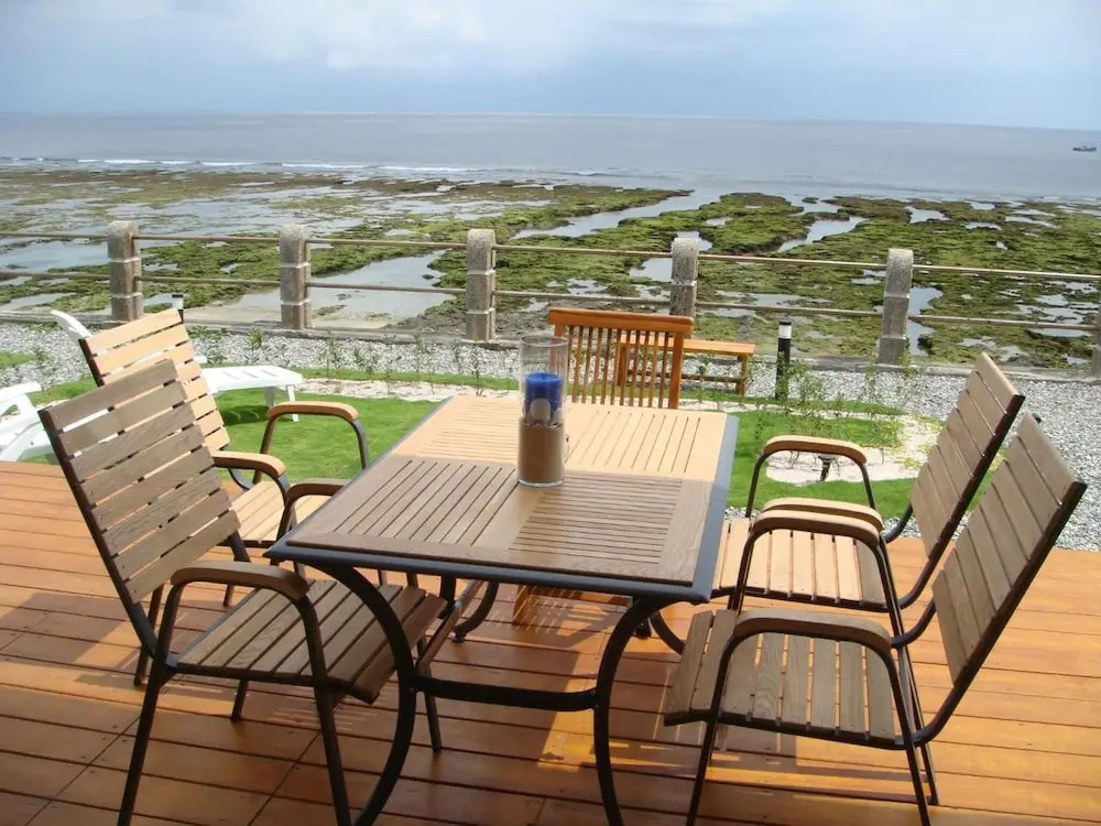 TORO Ocean front B&B