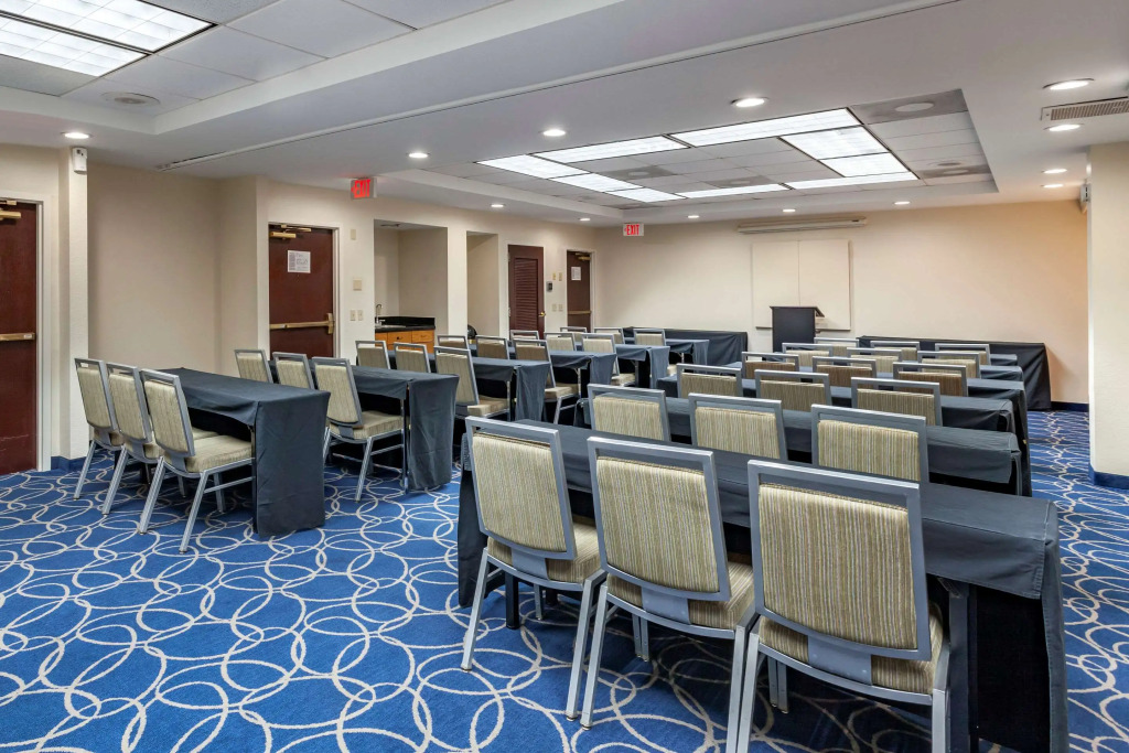 Comfort Inn & Suites Houston I-10 West Energy Corridor