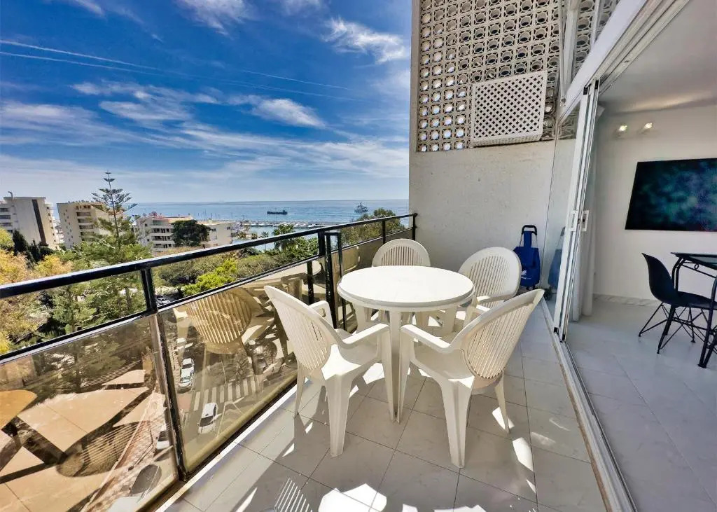 Skol 514 East Facing Duplex Apartment with Sea Views