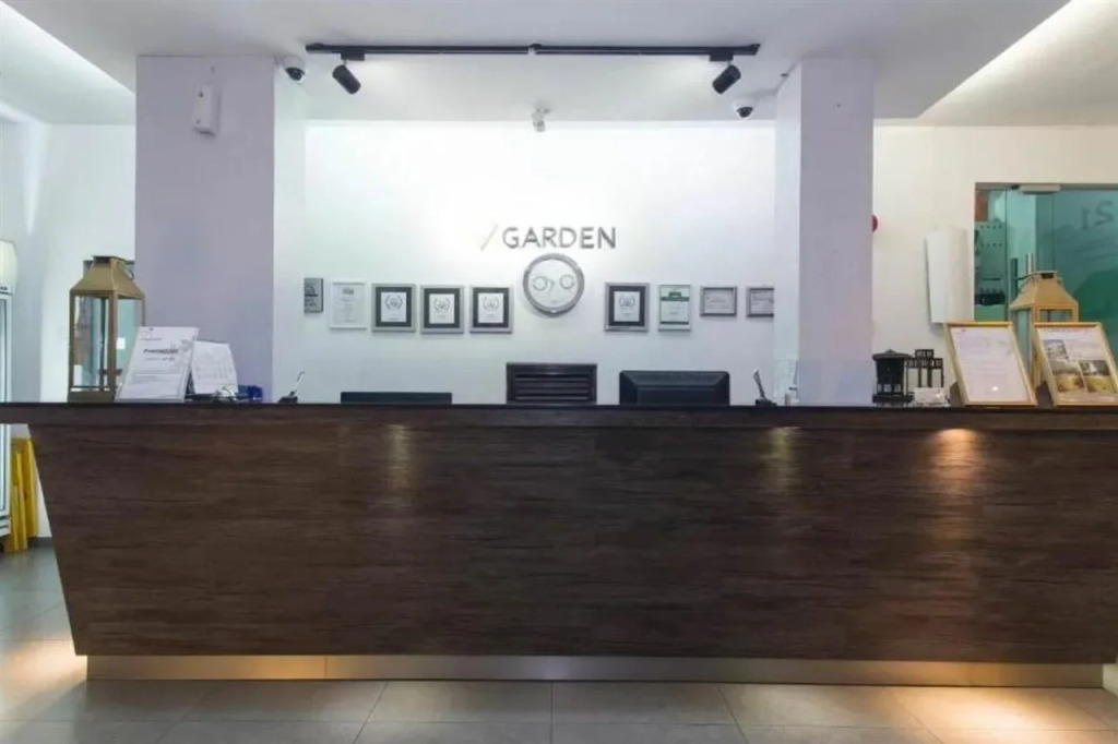 V Garden Hotel