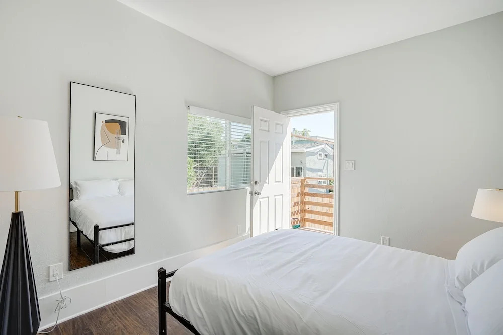 Oakland Vacation Rental ~ 10 Mi to San Francisco!