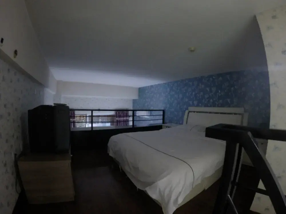 72 Apartment (Shenyang Yishijie Furniture Building A)