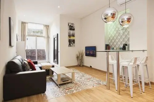 Art House Fira Apartments
