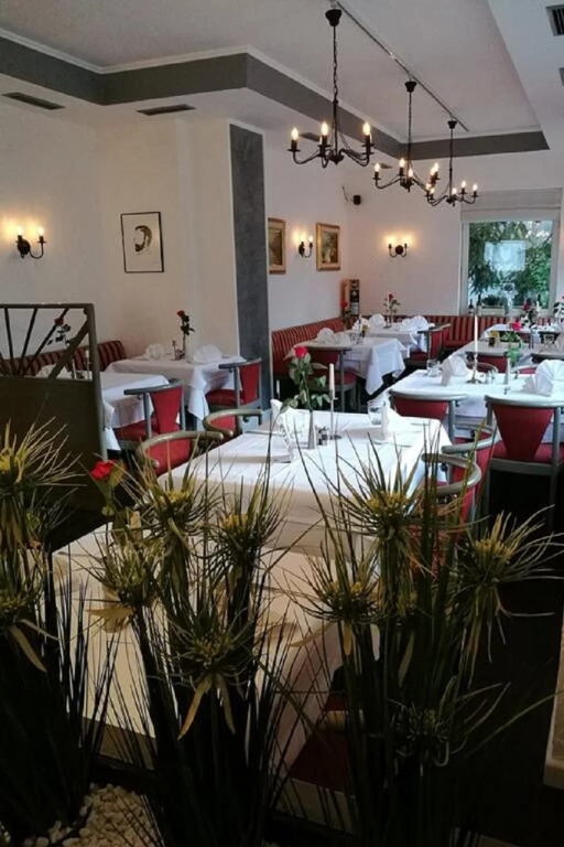 Hotel Apartments Restaurant CALA LUNA