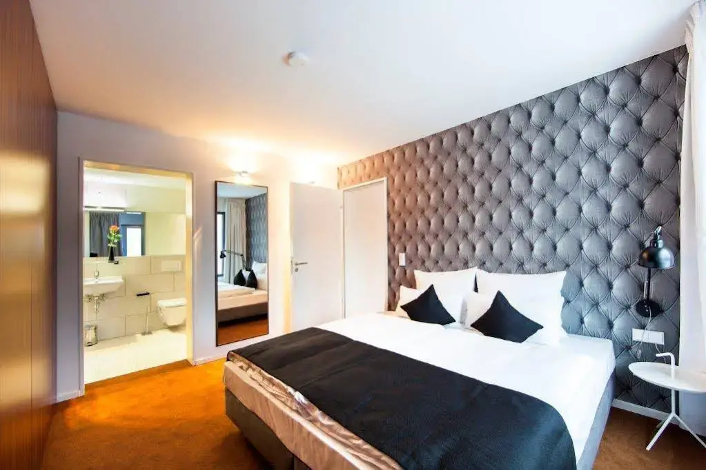 Pandion Boardinghouse