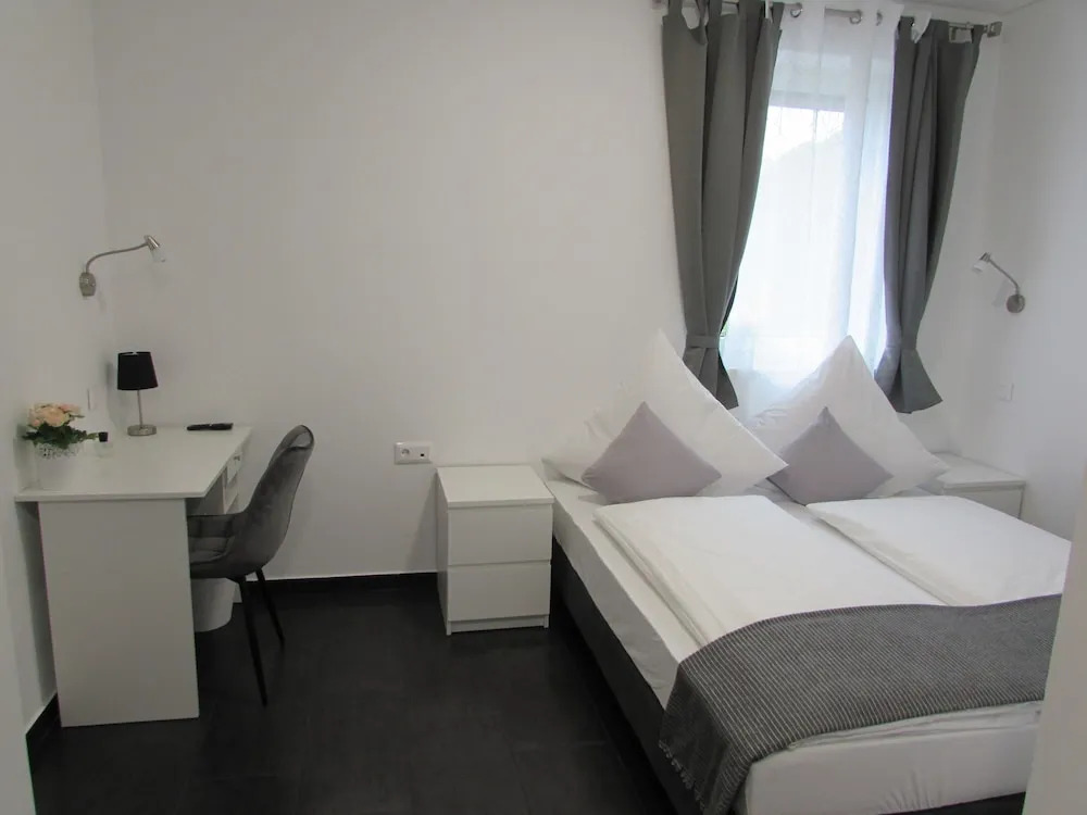 Hotel201