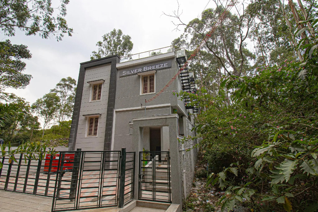 Livgrand Hotel Silver Breeze Yercaud