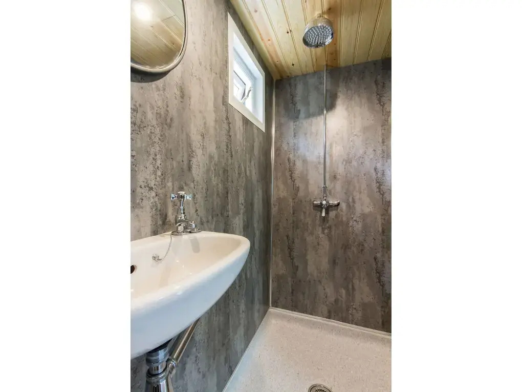 Extraordinary Huts Ltd