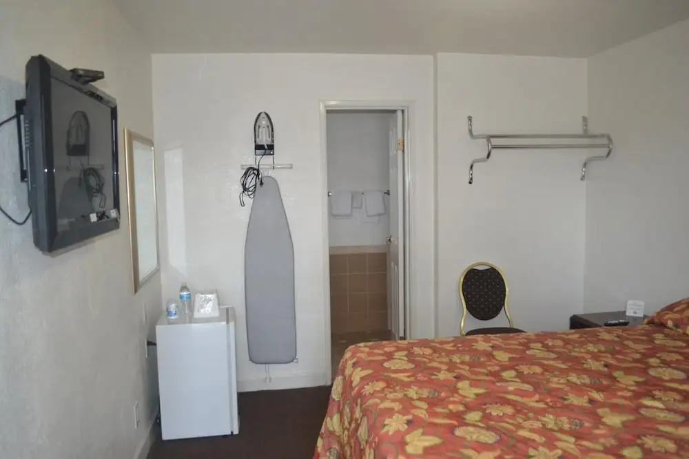 Searle Motel