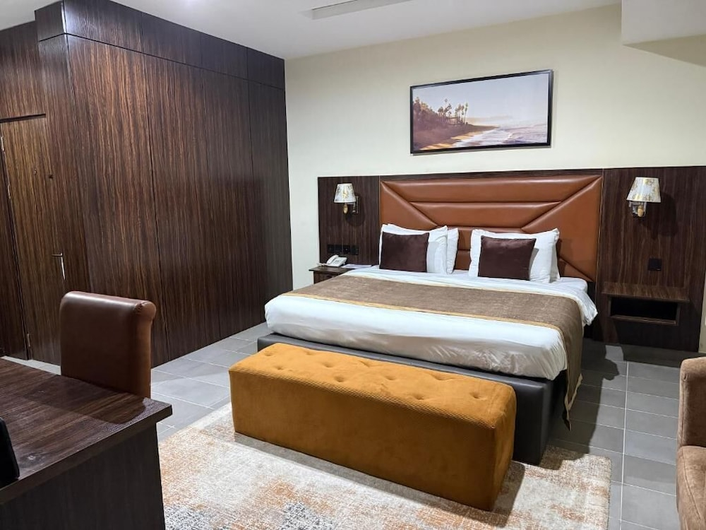 Vinpy hotels