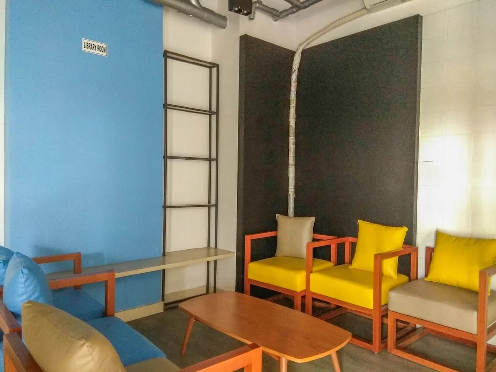 Best Homey And Cozy Studio At Dave Apartment