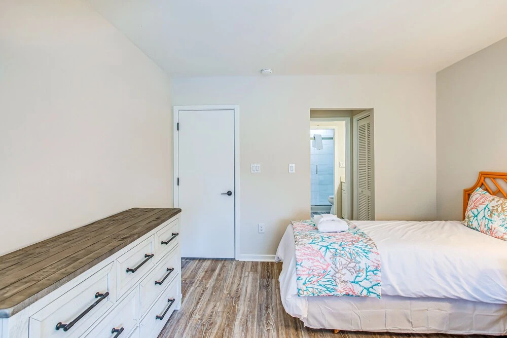1 Mi to Golf & Pier: Myrtle Beach Townhome