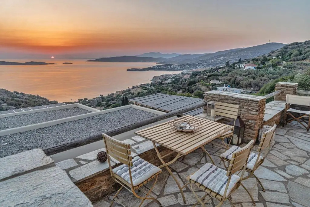 "IRIDA" 4-BDR Villa, Amazing Sunset & Sea Views