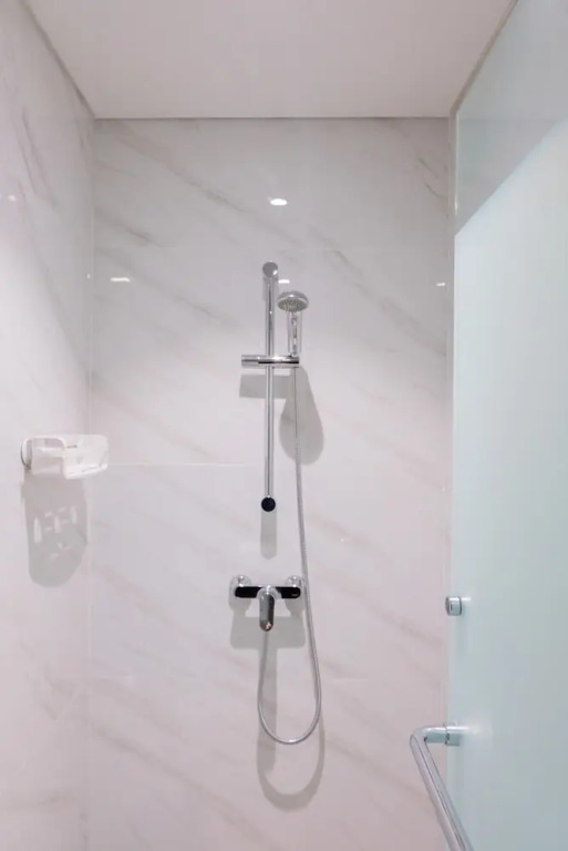 Stunning and Spacious 1BR at Branz BSD City Apartment By Travelio