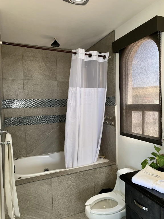 Casa Playa Baja