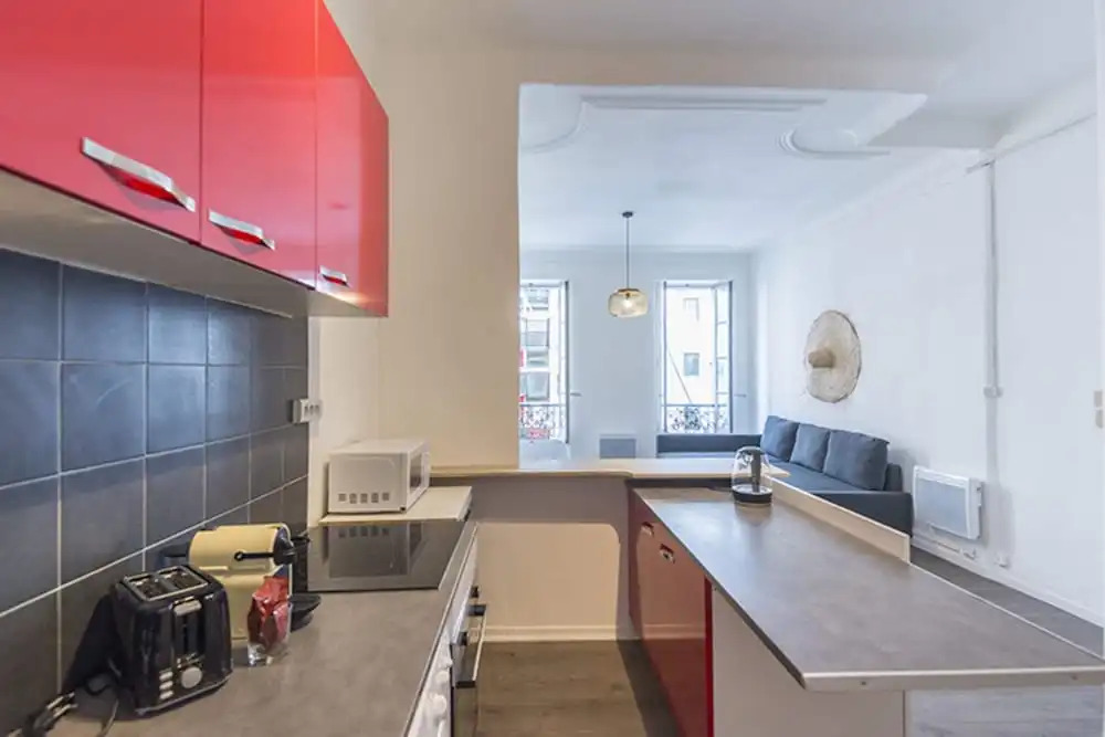 Superb bright and spacious apt in Marseille