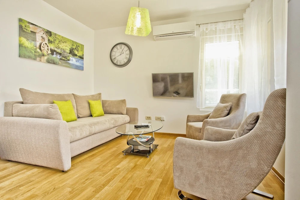 Lux Apartment Goodness