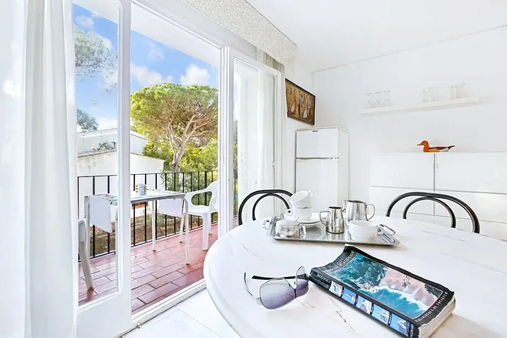 Pet-friendly Apartment Near Beach
