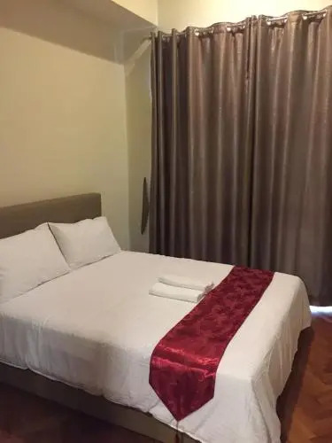Straits Quay Seafront Suite