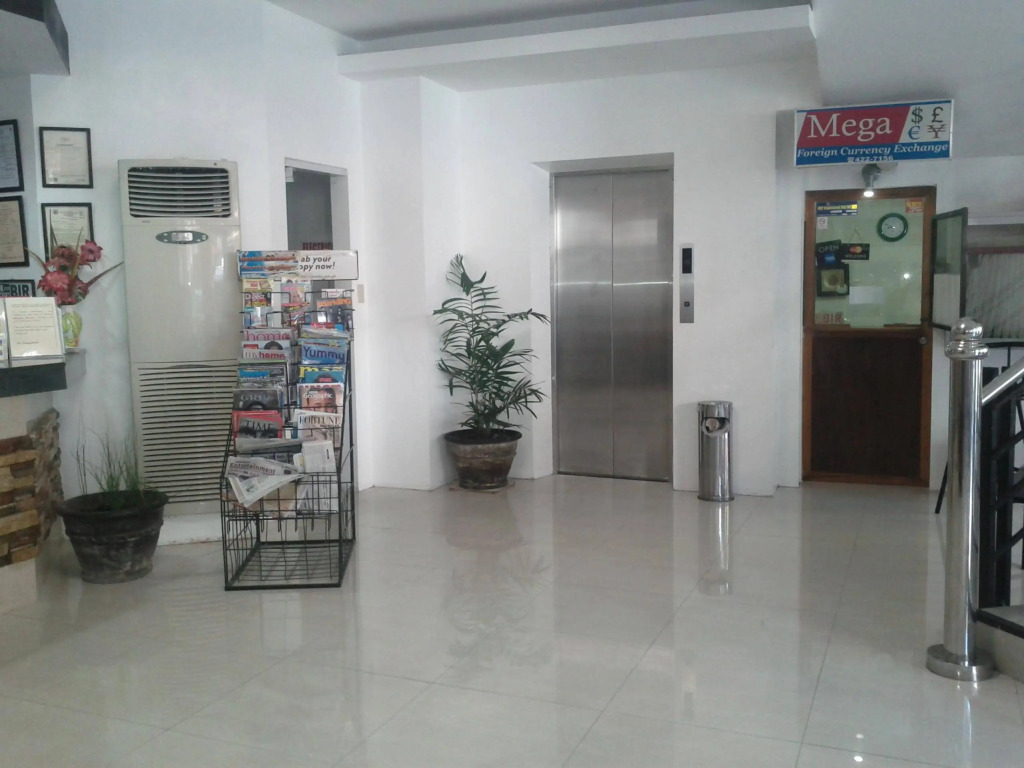 Check Inn Hotel Dumaguete City by RedDoorz