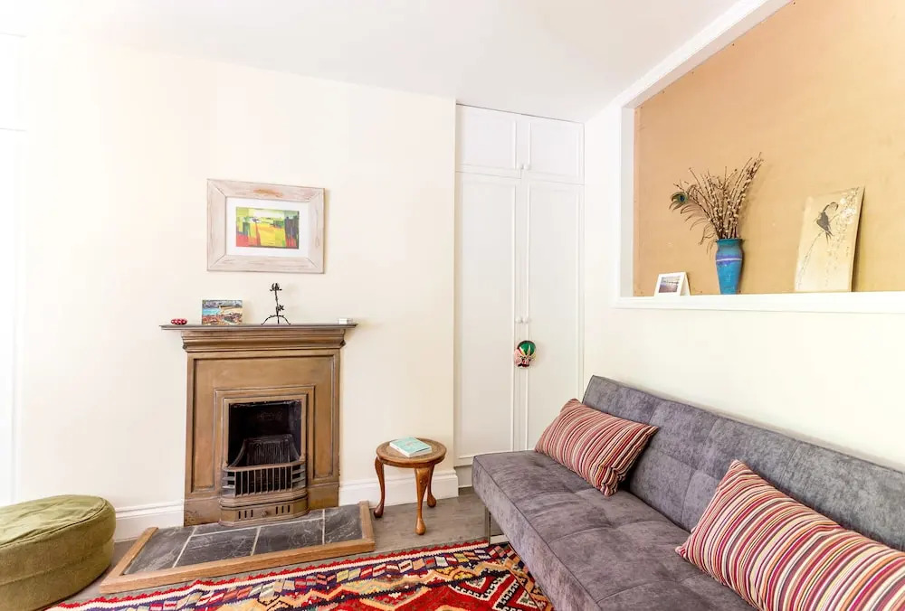 Beautiful 2-bedroom Flat in a Victorian House